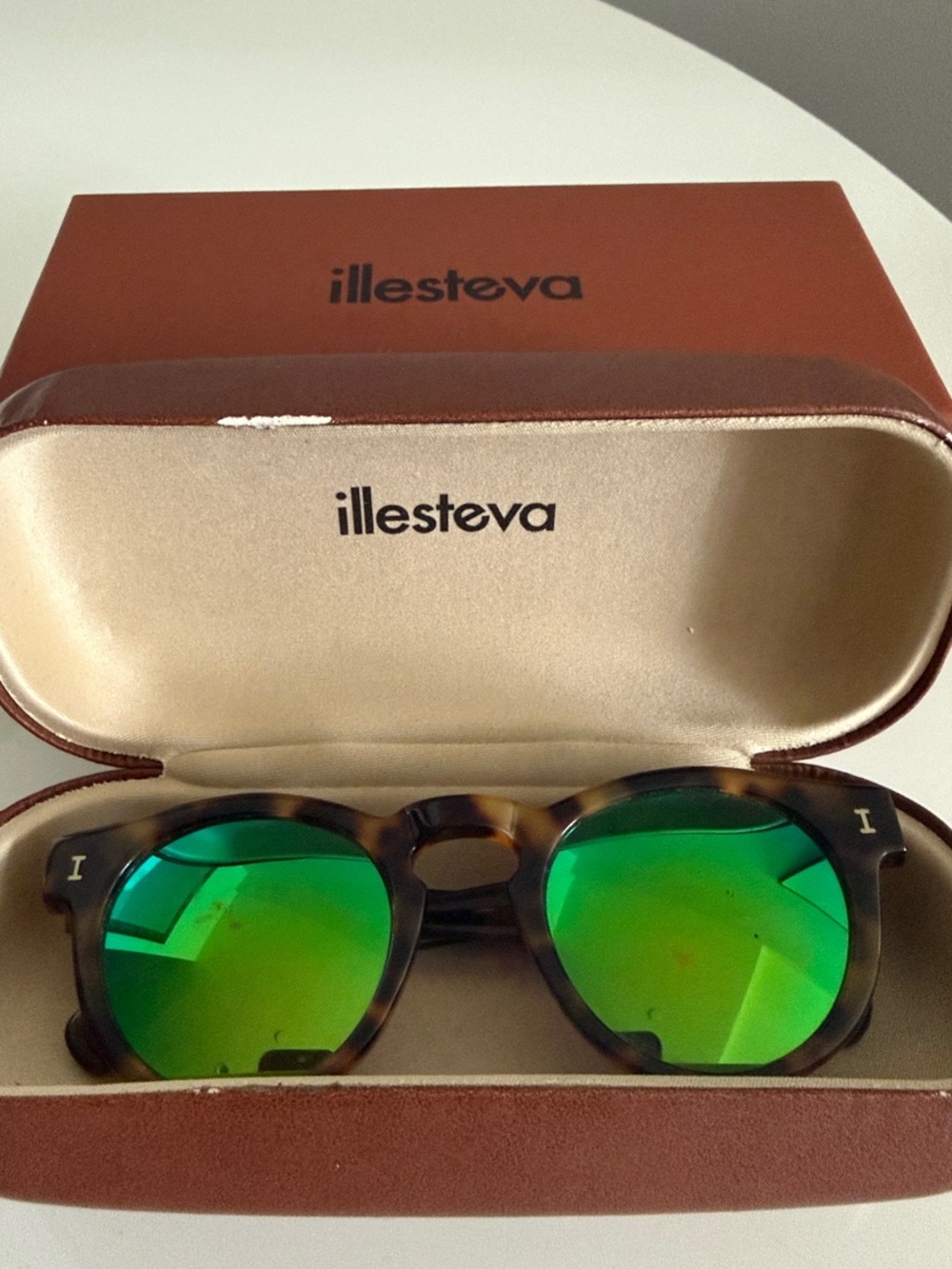 Illesteva ‘Leonard’ Tortoiseshell Sunglasses with Green Mirror Lenses